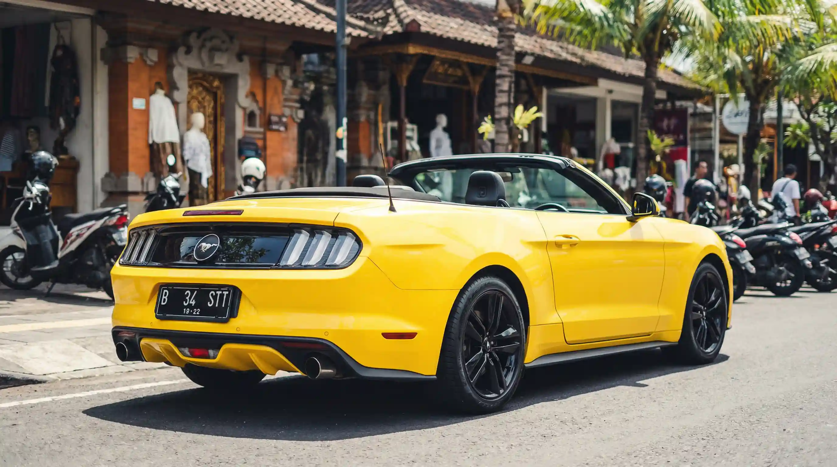 Rental Ferrari Seminyak Bali - Mobil Mewah Bali