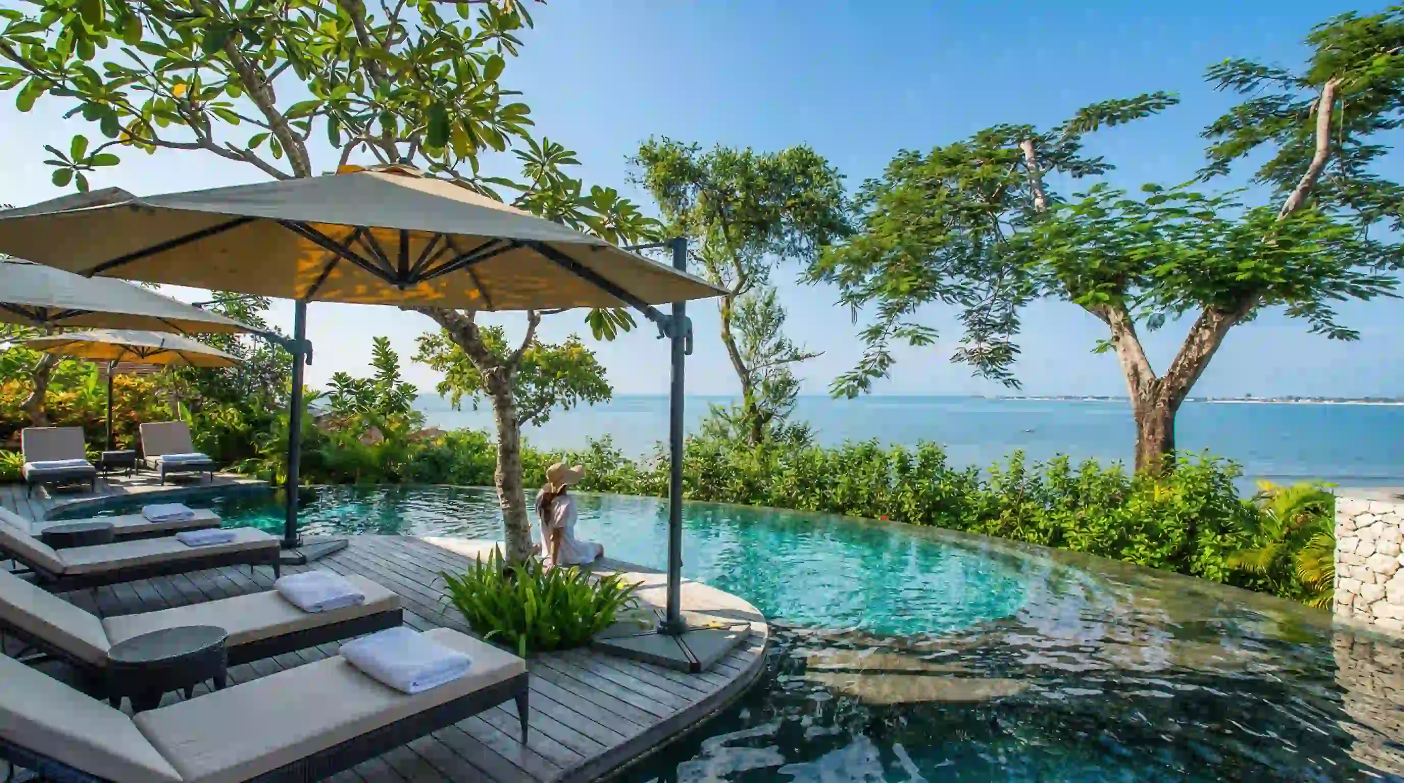 Four Seasons Jimbaran - Destinasi Sewa Mobil Mewah Jimbaran