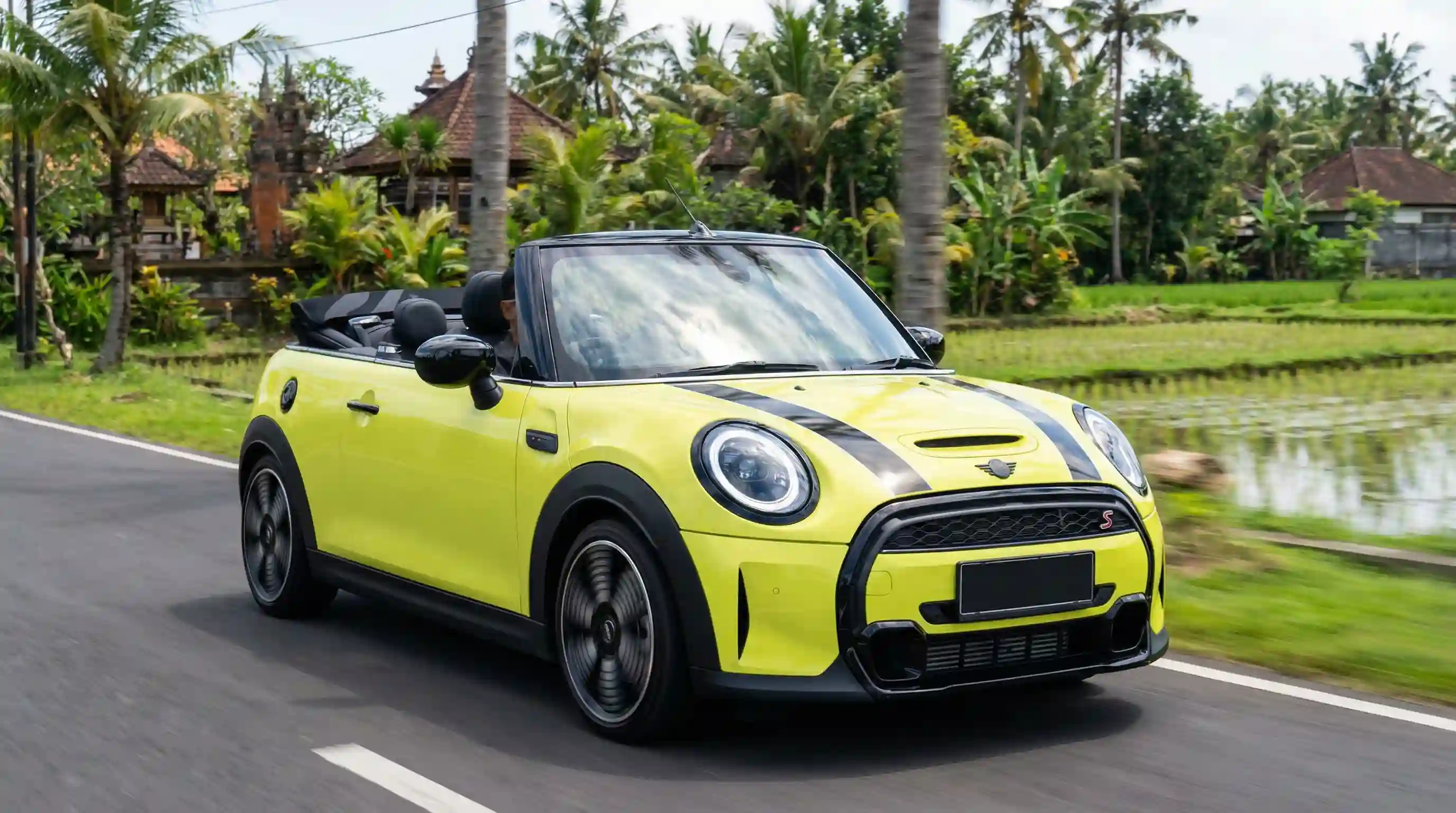 Rental Mobil Mewah Canggu Bali - Mobil Mewah Bali