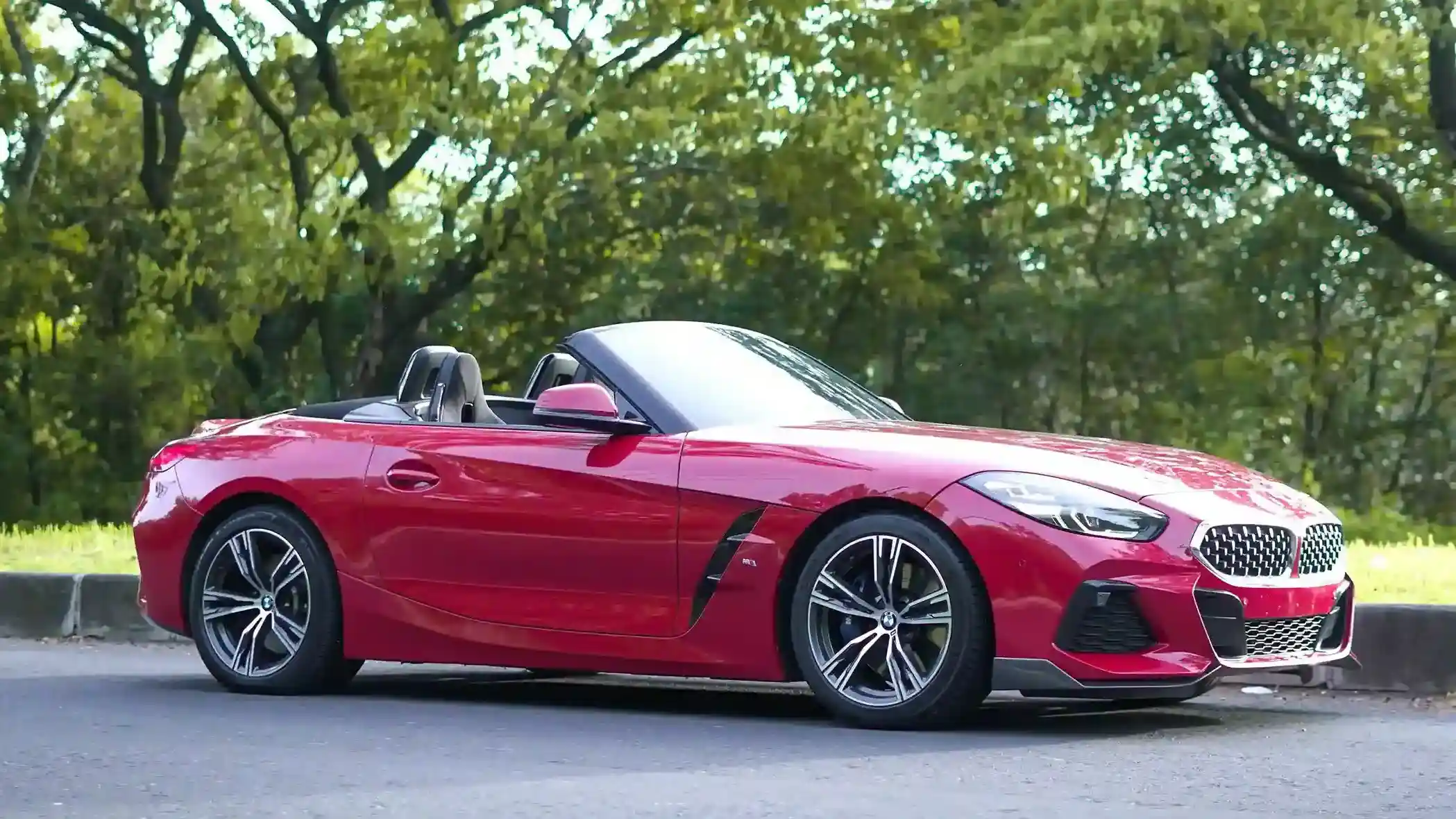 Koleksi Mobil Mewah Bali