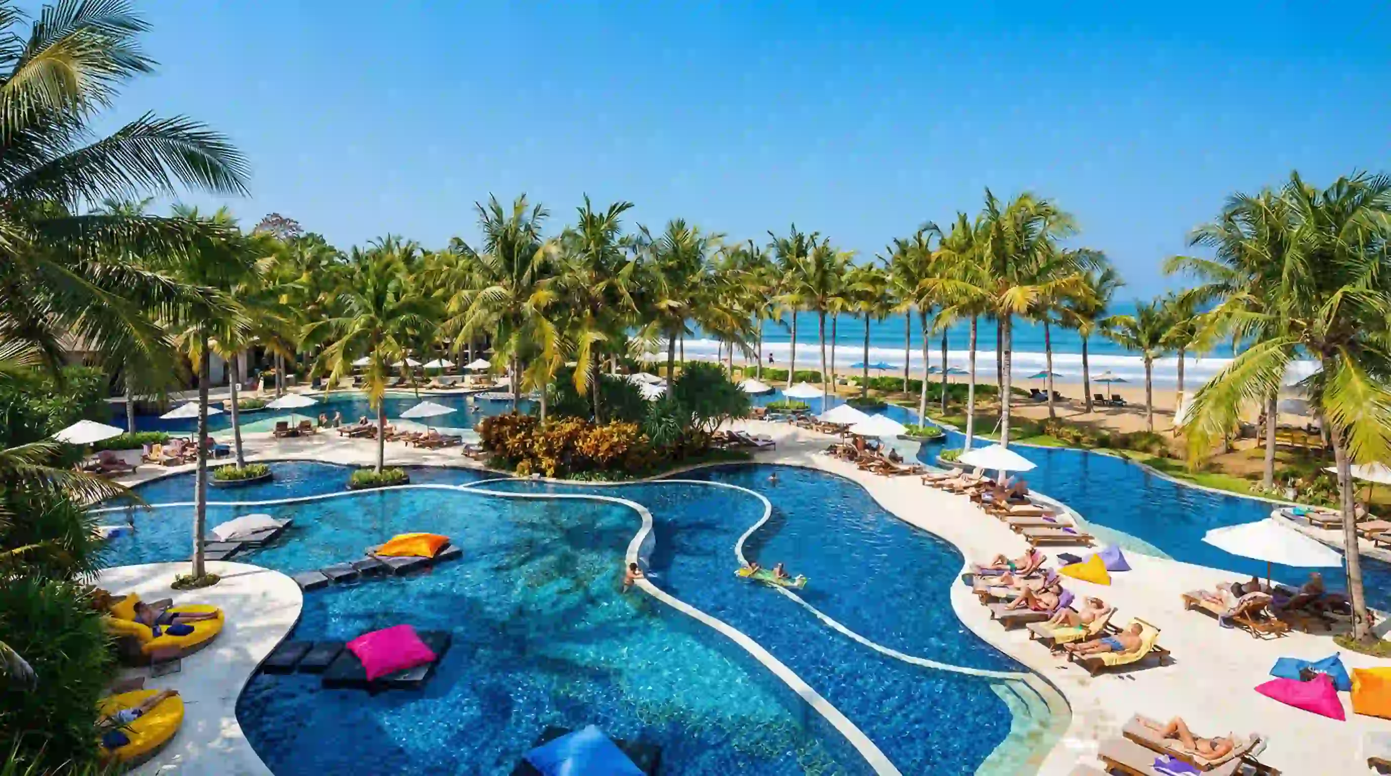 W Bali Seminyak - Destinasi Sewa Mobil Mewah Seminyak