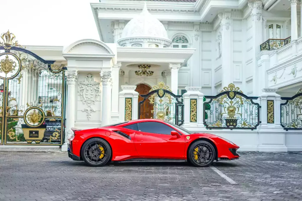Sewa Ferrari 488 di Bali — armada Mobil Mewah Bali