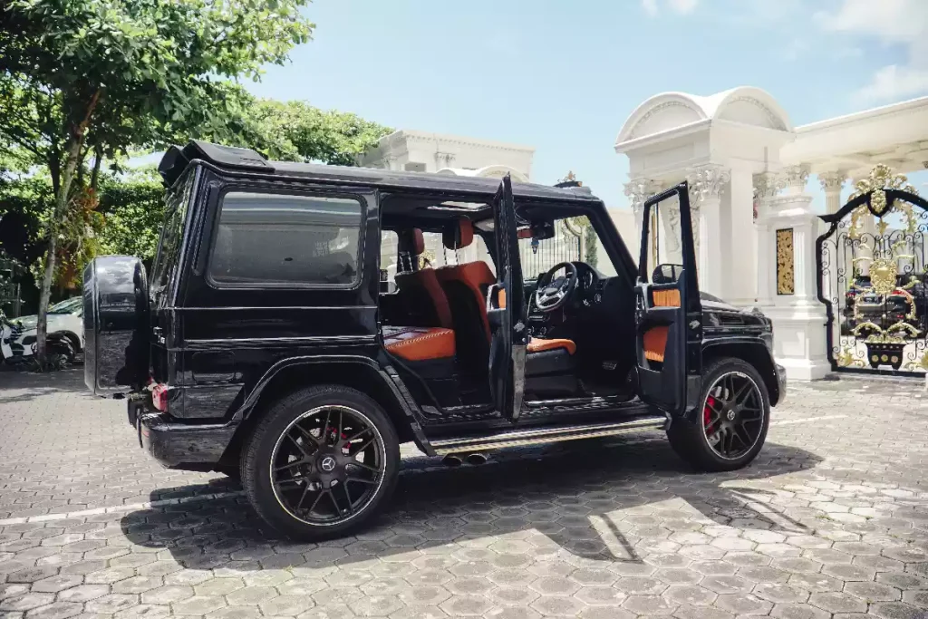 Sewa Mercedes-Benz G63 di Bali — armada Mobil Mewah Bali